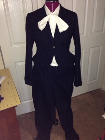 Ladylike Suit – Peplum